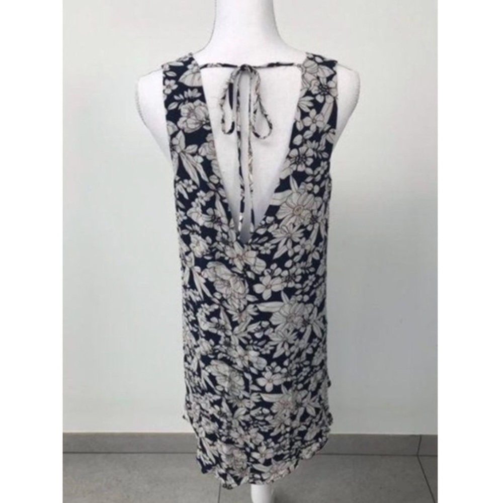 Forever 21 Backless Contemporary Floral Mini Dress